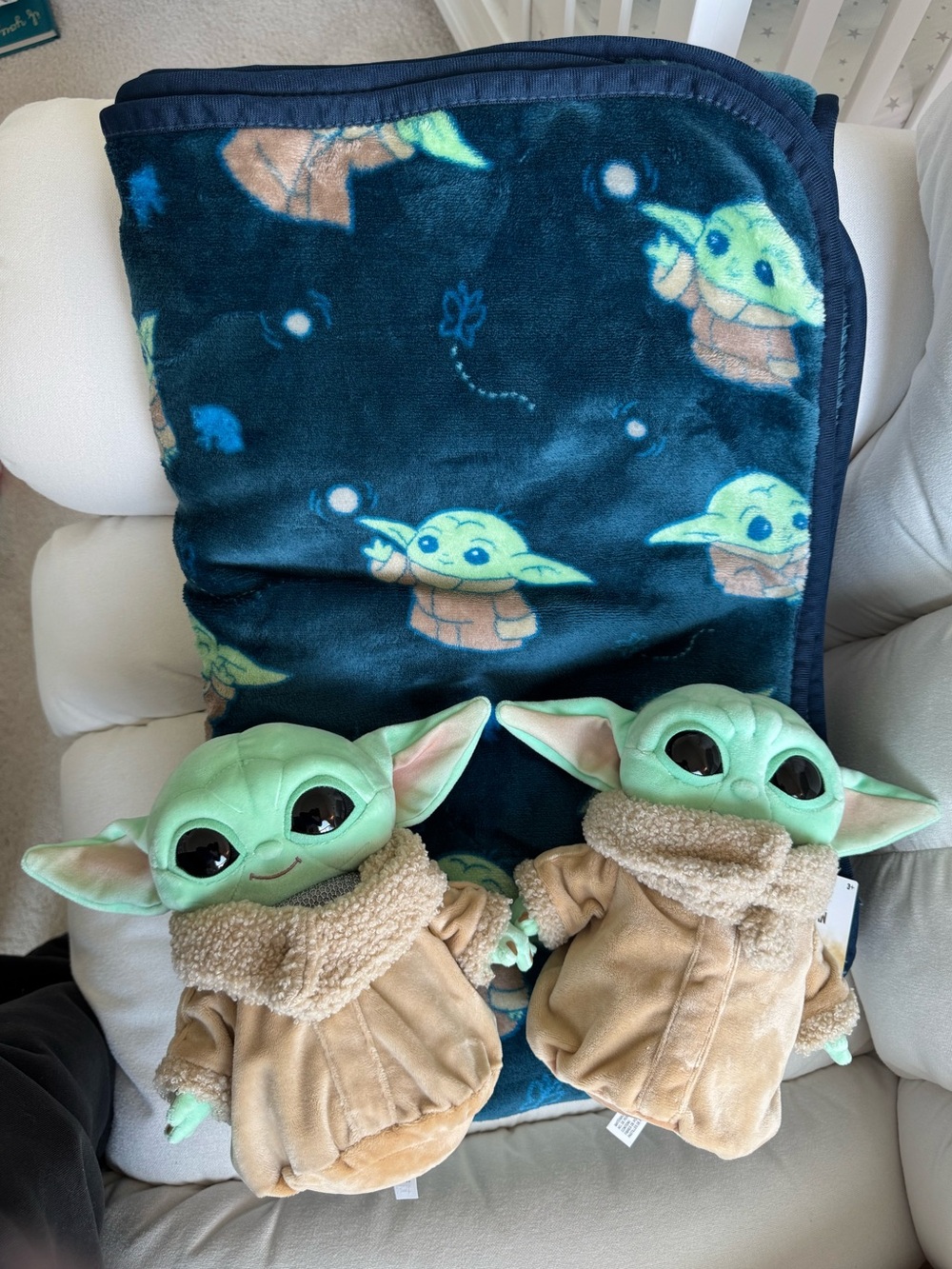 Star Wars Disney Baby Yoda (Grogu) Plush Pair with Navy Blue Grogu Print Blanket